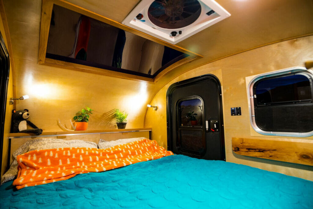 Classic Teardrop Trailer Offroad, Teardrop Camper With King Size Bed