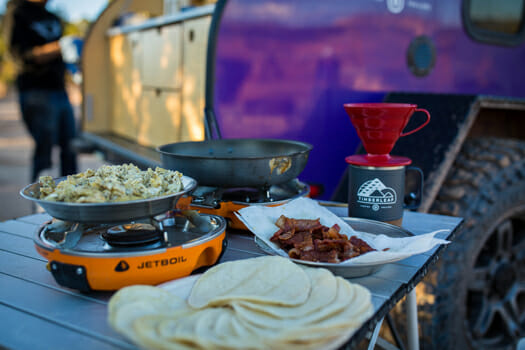 pack-extra-food-and-fuel Pack Extra food and fuel for overlanding